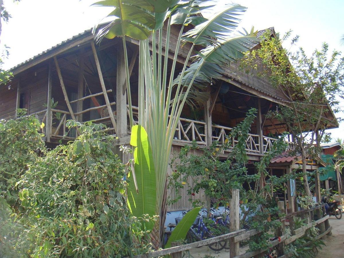 Hotel Crazy Gecko Dondet Ban Dondét Exterior foto